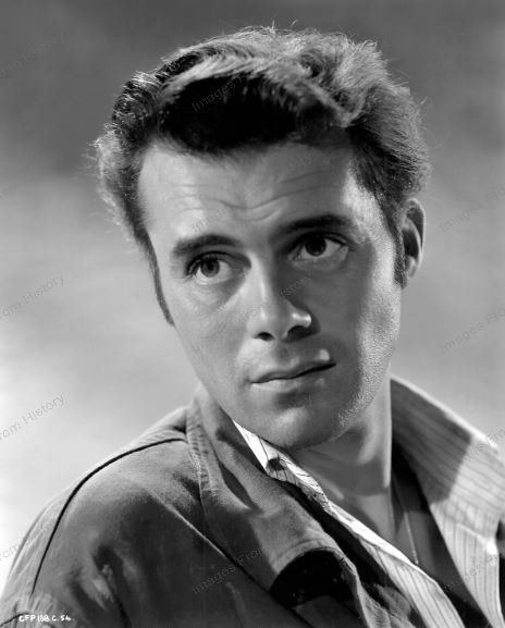 Dirk Bogarde