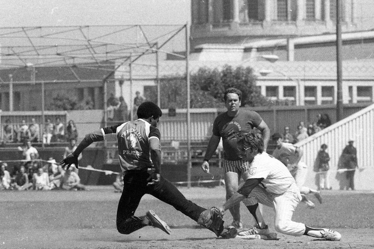 Gay team vs. police team San Francisco softball game