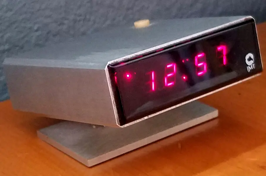 Digital clock